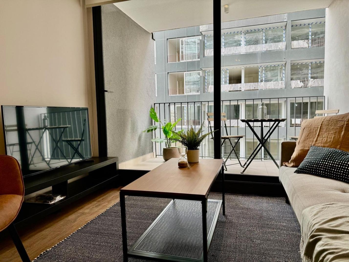 Hom I Lujoso Depto 2d2b, Nunoa Con Estacionamiento Apartment